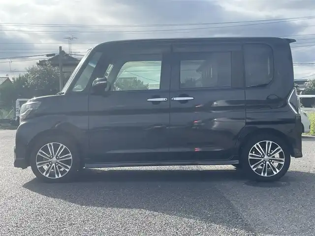 ダイハツ タント カスタム RS SAⅡ 埼玉県 2016(平28)年 10.1万km ブラックマイカメタリック (株)IDOMが運営する【じしゃロン鳩ヶ谷店】の自社ローン専用車両になりますこちらは現金またはオートローンご利用時の価格です。自社ローンご希望の方は別途その旨お申付け下さい/登録時100913km/スマートアシストII/・衝突回避支援ブレーキ機能/・衝突警報機能/・車線逸脱警報機能/・誤発進抑制制御機能/・先行車発進お知らせ機能/ターボ車/両側パワースライドドア/純正SDナビ（NSZN-X66D-T3）/　・AM/FM/CD/DVD/MSV(SD)/BT/フルセグテレビ/バックカメラ/USB/HDMI/アイドリングストップ/プッシュスタート/スマートキーx1/ETC/純正15インチAW/純正LEDヘッドライト/　・オートライト/フォグランプ/革巻ステアリング/　・ステアリングリモコン/電動格納機能付きウインカーミラー/後席ロールサンシェード