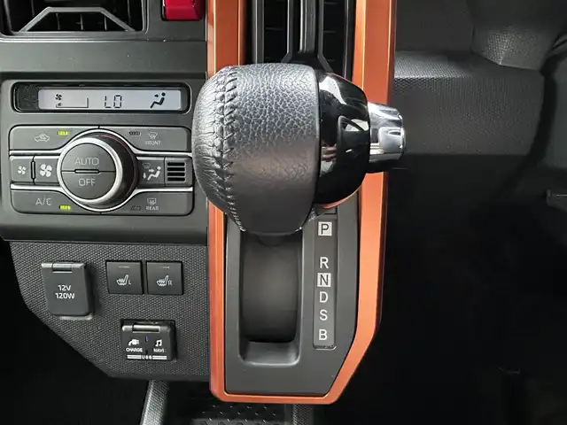 ダイハツ タフト G ターボ 佐賀県 2021(令3)年 3.4万km サンドベージュメタリック ガラスルーフ/スマートアシスト/レーダークルーズコントロール/コーナーセンサー/純正ナビ/・バックカメラ/・フルセグTV/BT/CD/DVD/前後ドラレコ(VREC-DZ700D)/純正15インチAW/ETC/電動パーキングスイッチ/LEDヘッドライト/フォグランプ/オートライト/プッシュスタート/スペアキー×１/取扱説明書/保証書