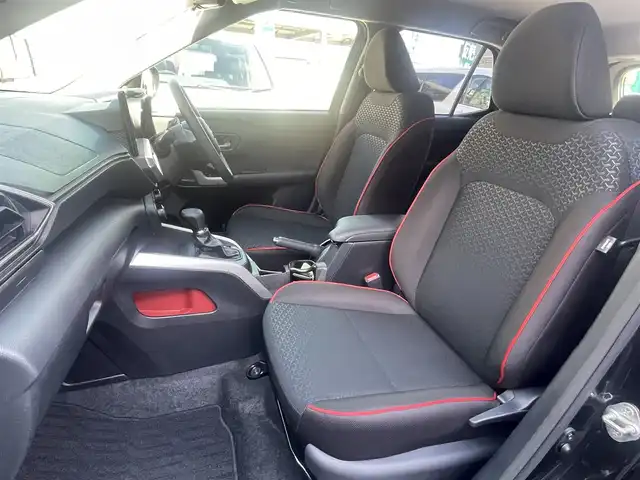 トヨタ ライズ G 大阪府 2021(令3)年 2.1万km ブラックマイカメタリック ワンオーナー/純正ディスプレイオーディオ/BT.フルセグ/バックカメラ/ETC/ドラレコ/Toyota Safety Sense/スマートキー/プッシュスタート/純正フロアマット/社外ベースラック/コーナーセンサー/ステアリングスイッチ/保証書/取扱説明書