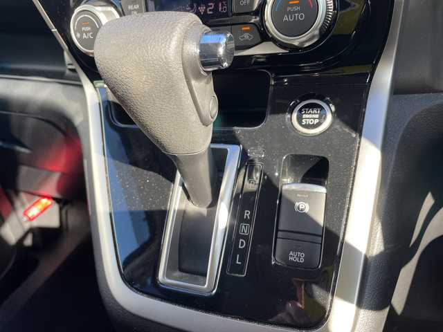 日産 セレナ ハイウェイスター G プロパイロットED 石川県 2016(平28)年 8.3万km シャイニングブルー 社外メモリーナビ　フルセグＴＶ　バックカメラ　ＬＥＤヘッドライト　ＥＴＣ　ドラレコ　両側パワースライドドア　プロパイロット　エマージェンシーブレーキ　プロパイロット　インテリキー　Ｐスタート　保証書