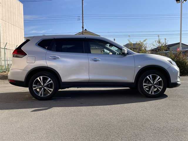 日産 エクストレイル 20Xi 東京都 2020(令2)年 2.8万km ブリリアントシルバー 純正ナビ/Bluetooth/CD/DVD/TV/全周囲カメラ/電動リアゲート/レーダークルーズコントロールシステム/シートヒーター/ETC/デジタルインナーミラー/純正アルミホイール/４WD/ABS/横滑り防止装置/レーンアシスト/オートライト/ダウンヒルアシストコントロールシステム/衝突被害軽減システム