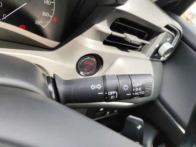 ホンダ ヴェゼル ハイブリッド e:HEV Z 大阪府 2021(令3)年 4.1万km メテオロイドグレーメタリック 純正8インチメモリーナビ/CD/DVD/HDMI/Bluetooth/フルセグTV/バックカメラ/ホンダセンシング/アダプティブクルーズコントロール/衝突被害軽減ブレーキ/車線維持支援システム/オートマチックハイビーム/パドルシフト/ハーフレザーシート/ドライブレコーダー/ETC/禁煙車