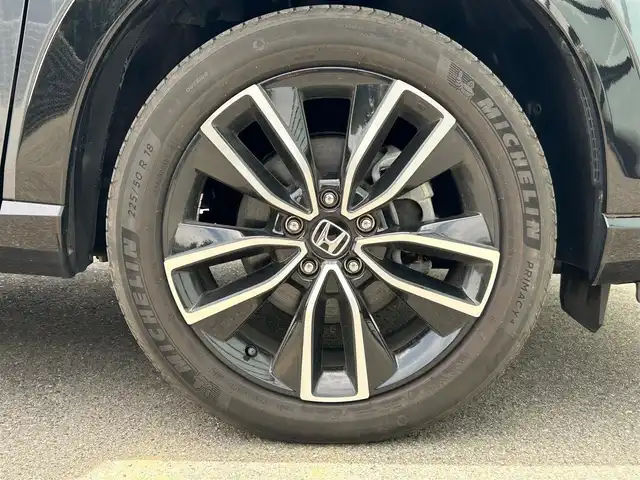 ホンダ ヴェゼル ハイブリッド e:HEV Z 大阪府 2021(令3)年 4.1万km メテオロイドグレーメタリック 純正９インチナビ/   フルセグTV/Bluetooth/USB/バックモニター/衝突軽減ブレーキ/横滑り防止装置/コーナーセンサー/ＢＳＭ/前席シートヒーター/レーダークルーズコントロール/レーンキープアシスト/アイドリングストップ/パドルシフト/ワイヤレス充電/前後ドライブレコーダー/オートマチックハイビーム/純正18インチアルミホイール/純正フロアマット/プッシュスタート/スマートキー/ハーフレザーシート/ＥＴＣ/ＬＥＤ/禁煙車