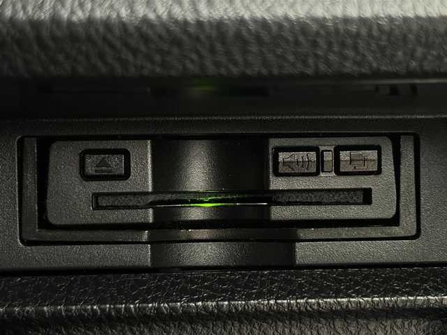 トヨタ ヴォクシー ZS 煌 鹿児島県 2019(平31)年 2.7万km ブラック トヨタセーフティセンス/・レーンキープアシスト/・オートハイビーム/トヨタ純正ナビ/FM・AM・DVD・CD・フルセグTV/Bluetooth Audio/バックカメラ/両側パワースライドドア/前後ドライブレコーダー/クルーズコントロール/アイドリングストップ/プッシュスタート/スマートキー/スペア1本/ETC