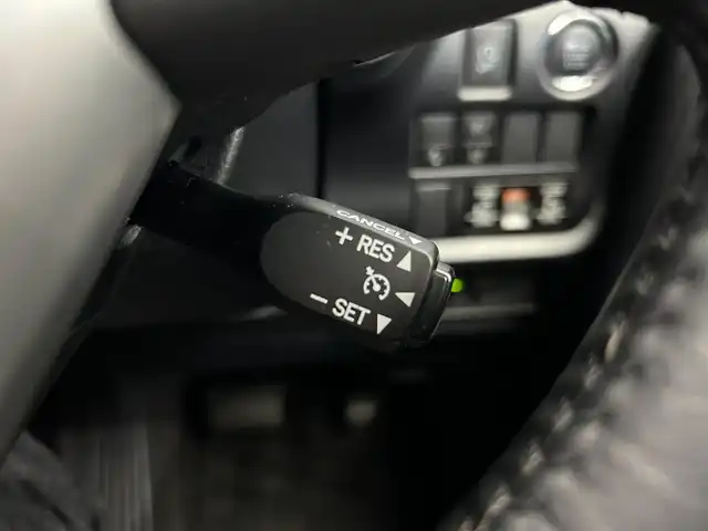 トヨタ ヴォクシー ZS 煌 鹿児島県 2019(平31)年 2.7万km ブラック 禁煙車/純正ナビ（NSZT-Y68T）/両側パワースライドドア/360度ドライブレコーダー（DVR-360V）/ビルトインETC/フルセグTV/トヨタセーフティセンスC/プリクラッシュセーフティシステム/レーンディパーチャーアラート/オートマチックハイビーム/クルーズコントロール/レーンキープアシスト/オートライト/LEDヘッドライト/社外フロアマット/横滑り防止装置/盗難防止装置