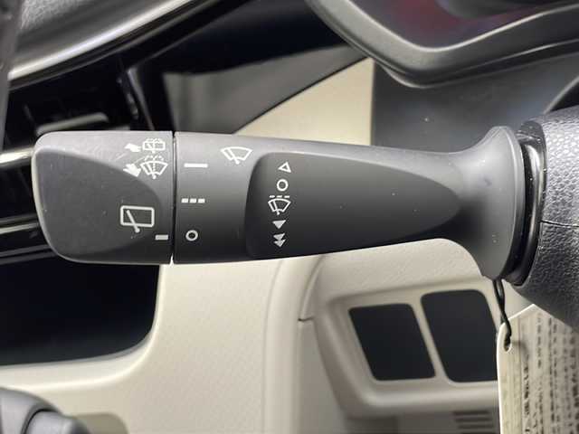 ダイハツ ムーヴ X リミテッドⅡ SAⅢ 千葉県 2022(令4)年 3.9万km ホワイト 禁煙車/ダイハツスマートアシスト3/衝突回避支援ブレーキ機能/衝突警報機能/車線委逸脱警報機能/誤発進抑制制御機能/先行車発進お知らせ機能/オートハイビーム/バックカメラ/LEDヘッドランプ/前方純正ドライブレコーダー/社外ナビ/Bluetooth/社外ETC/本革巻きステアリング/ステアリングスイッチ/パワーモード/D席シートヒーター/ベンチシート/純正AW/純正フロアマット/電動格納ミラー/バニティミラー/プッシュスタート/アイドリングストップ