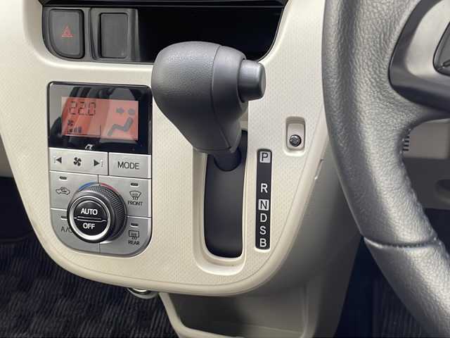 ダイハツ ムーヴ X リミテッドⅡ SAⅢ 千葉県 2022(令4)年 3.9万km ホワイト 禁煙車/ダイハツスマートアシスト3/衝突回避支援ブレーキ機能/衝突警報機能/車線委逸脱警報機能/誤発進抑制制御機能/先行車発進お知らせ機能/オートハイビーム/バックカメラ/LEDヘッドランプ/前方純正ドライブレコーダー/社外ナビ/Bluetooth/社外ETC/本革巻きステアリング/ステアリングスイッチ/パワーモード/D席シートヒーター/ベンチシート/純正AW/純正フロアマット/電動格納ミラー/バニティミラー/プッシュスタート/アイドリングストップ