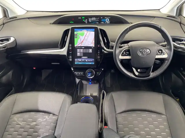 トヨタ プリウス ＰＨＶ A 栃木県 2017(平29)年 3.9万km エモーショナルレッド 純正ナビ/（Bluetooth/USB/AUX/フルセグTV）/バックカメラ/トヨタセーフティセンス/・プリクラッシュセーフティ/・レーントレーシングアシスト/・レーダークルーズコントロール/・オートマチックハイビーム/・ロードサインアシスト/・パーキングアシスト/BSM/ビルトインETC2.0/シートヒーター/デジタルインナーミラー/フォグランプ/ステアリングヒーター/前後コーナーセンサー/LEDヘッドライト/横滑り防止装置/フォグランプ/スマートキー/プッシュスタート/ステアリングスイッチ/電動格納ミラー/純正アルミホイール/純正フロアマット