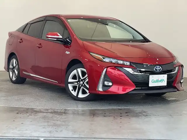 トヨタ プリウス ＰＨＶ A 栃木県 2017(平29)年 3.9万km エモーショナルレッド 純正ナビ/（Bluetooth/USB/AUX/フルセグTV）/バックカメラ/トヨタセーフティセンス/・プリクラッシュセーフティ/・レーントレーシングアシスト/・レーダークルーズコントロール/・オートマチックハイビーム/・ロードサインアシスト/・パーキングアシスト/BSM/ビルトインETC2.0/シートヒーター/デジタルインナーミラー/フォグランプ/ステアリングヒーター/前後コーナーセンサー/LEDヘッドライト/横滑り防止装置/フォグランプ/スマートキー/プッシュスタート/ステアリングスイッチ/電動格納ミラー/純正アルミホイール/純正フロアマット