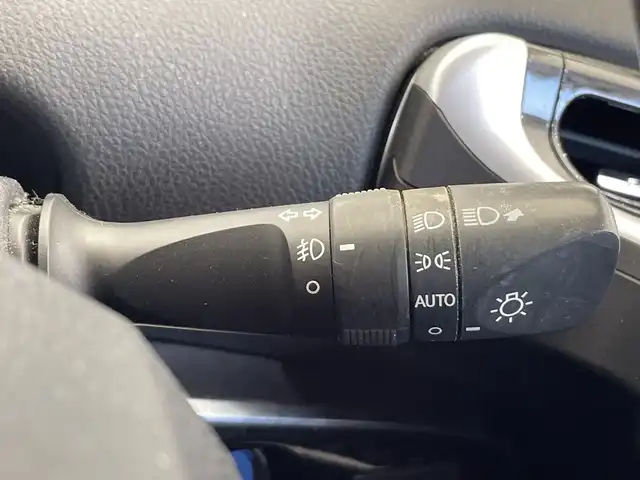 トヨタ プリウス ＰＨＶ A 栃木県 2017(平29)年 3.9万km エモーショナルレッド 純正ナビ/（Bluetooth/USB/AUX/フルセグTV）/バックカメラ/トヨタセーフティセンス/・プリクラッシュセーフティ/・レーントレーシングアシスト/・レーダークルーズコントロール/・オートマチックハイビーム/・ロードサインアシスト/・パーキングアシスト/BSM/ビルトインETC2.0/シートヒーター/デジタルインナーミラー/フォグランプ/ステアリングヒーター/前後コーナーセンサー/LEDヘッドライト/横滑り防止装置/フォグランプ/スマートキー/プッシュスタート/ステアリングスイッチ/電動格納ミラー/純正アルミホイール/純正フロアマット