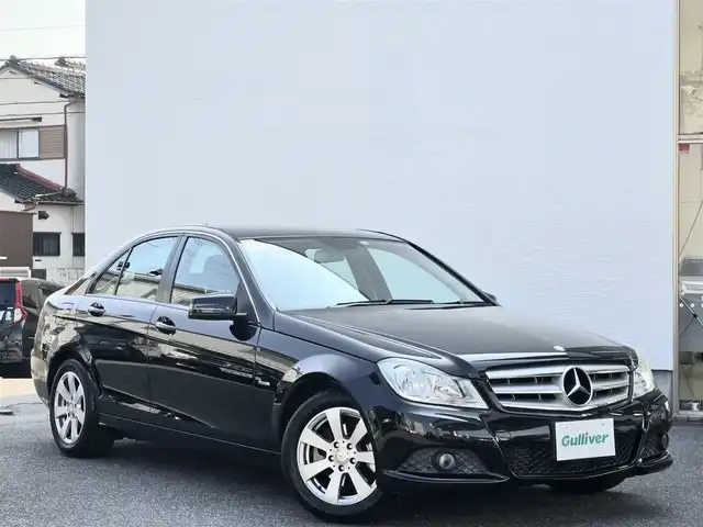 メルセデス・ベンツ Ｃ２００ ブルーエフィシェンシー 愛知県 2012(平24)年 6.6万km オブシディアンブラック /禁煙車/ワンオーナー車//純正HDDナビ・フルセグTV//パーキングアシストリアビューカメラ/CD・DVD・Bluetooth・SD・AM・FM/COMANDコントローラー/音声認識機能//アダプティブブレーキ（ホールド機能・ヒルスタートアシスト）//クルーズコントロール//可変スピードリミッター//アテンションアシスト//前席パワーシート //純正16インチアルミホイール//リモートトランクリリース//エレクトロニックスタビリティプログラム//レインセンサー//オートライト//フロントフォグランプ//リアフォグランプ//ETC//ドラレコ//スペアキー1本//純正フロアマット//取扱説明書//COMANDシステム説明書//保証書