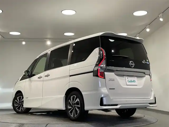 日産 セレナ ハイウェイスター V 愛知県 2020(令2)年 3.5万km ブリリアントホワイトパール 純正10インチナビ/（Bluetooth、フルセグTV、CD/DVD/Blu-ray/ミュージックストッカー、FM、AM）/純正フリップダウンモニター/両側電動スライドドア/アラウンドビューモニター/衝突軽減ブレーキ/クルーズコントロール/ブラインドスポットモニター/純正ビルトインETC/純正ドライブレコーダー/コーナーセンサー/保証書/取扱説明書/スペアキー1本