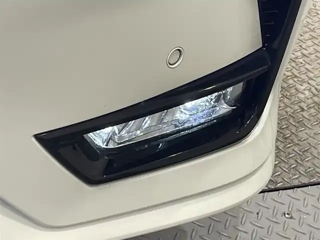 日産 セレナ ハイウェイスター V 愛知県 2020(令2)年 3.5万km ブリリアントホワイトパール 純正10インチナビ/（Bluetooth、フルセグTV、CD/DVD/Blu-ray/ミュージックストッカー、FM、AM）/純正フリップダウンモニター/両側電動スライドドア/アラウンドビューモニター/衝突軽減ブレーキ/クルーズコントロール/ブラインドスポットモニター/純正ビルトインETC/純正ドライブレコーダー/コーナーセンサー/保証書/取扱説明書/スペアキー1本
