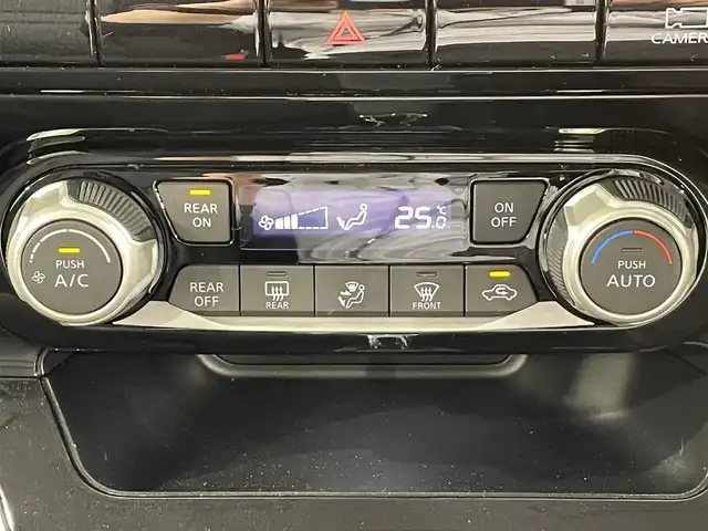 日産 セレナ ハイウェイスター V 愛知県 2020(令2)年 3.5万km ブリリアントホワイトパール 純正10インチナビ/（Bluetooth、フルセグTV、CD/DVD/Blu-ray/ミュージックストッカー、FM、AM）/純正フリップダウンモニター/両側電動スライドドア/アラウンドビューモニター/衝突軽減ブレーキ/クルーズコントロール/ブラインドスポットモニター/純正ビルトインETC/純正ドライブレコーダー/コーナーセンサー/保証書/取扱説明書/スペアキー1本