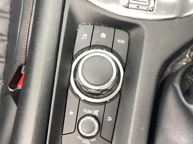 アバルト １２４ スパイダー 2イヤーアニバーサリー 岡山県 2018(平30)年 7.8万km シルバー 限定50台/6MT/Brembo製4ポッドフロントブレーキキャリパーレッド/ビルシュタイン製モノチューブショックアブソーバー/純正ナビ/フルセグＴＶ/Bluetooth/CD/DVD/コマンダースイッチ/バックカメラ/ビルトインETC/パークセンサー/レザーシート/Ｄ/Ｎシートヒーター/純正10スポーク17インチアロイホイール/アダプティブ機能付きフルLEDヘッドライト/ヘッドライトウォッシャー/フロントフォグライト/リアフォグ/レインセンサー付きフロントワイパー/オートライト/クルーズコントロール/電動ドアミラー/アルミスポーツペダル/レザーシフトノブ/レザーインテリア/オーディオコントローラー/SPORTスイッチ/ロールバー/パワーウィンドウ/チルトステアリング/電動パワーステアリング/ABARTHエンブレム付エンジンカバー/スマートエントリー/フロントストラットタワーバー/トルセン式LSD