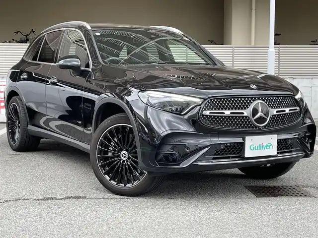 メルセデス・ベンツ Ｍ・ベンツ ＧＬＣ２２０ d 4マチック ドライバーズPKG 大阪府 2023(令5)年 3.4万km オブシディアンブラック AMGレザーエクスクルーシブパッケージ/・Burmester3Dサウンドシステム/・AMGラインエクステリア/・全席シートヒーター/・スポーティエンジンサウンド/・本革シート/・11.9インチMBUX　ARナビ・フルセグ・Bluetooth/・ヘッドアップディスプレイ /・ブラックオープンボアウッドインテリアトリム/・本革巻ステアリング/ドライバーズパッケージ/・リアアクスルステアリング/・AIR MATICサスペンション/パノラミックスライディングルーフ/レーダーセーフティパッケージ/・アクティブディスタンスアシスト/・自動再発進機能/・アクティブレーンアシスト/・全方位カメラ/・アクティブハイビーム/・トラフィックアシスト/・アクティブパーキングアシスト/AMG20インチAW/ワンオーナー/純正360°ドライブレコーダー/電動リアゲート/4WD/コーナーセンサー/横滑り防止装置