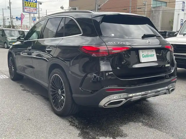 メルセデス・ベンツ Ｍ・ベンツ ＧＬＣ２２０ d 4マチック ドライバーズPKG 大阪府 2023(令5)年 3.4万km オブシディアンブラック AMGレザーエクスクルーシブパッケージ/・Burmester3Dサウンドシステム/・AMGラインエクステリア/・全席シートヒーター/・スポーティエンジンサウンド/・本革シート/・11.9インチMBUX　ARナビ・フルセグ・Bluetooth/・ヘッドアップディスプレイ /・ブラックオープンボアウッドインテリアトリム/・本革巻ステアリング/ドライバーズパッケージ/・リアアクスルステアリング/・AIR MATICサスペンション/パノラミックスライディングルーフ/レーダーセーフティパッケージ/・アクティブディスタンスアシスト/・自動再発進機能/・アクティブレーンアシスト/・全方位カメラ/・アクティブハイビーム/・トラフィックアシスト/・アクティブパーキングアシスト/AMG20インチAW/ワンオーナー/純正360°ドライブレコーダー/電動リアゲート/4WD/コーナーセンサー/横滑り防止装置