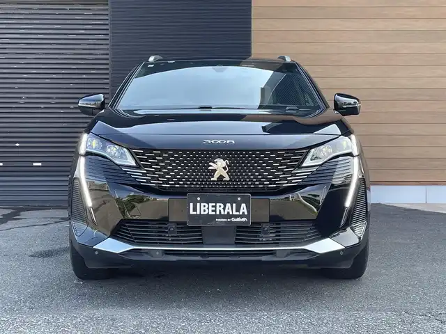 プジョー ３００８ GT ハイブリッド4 宮崎県 2021(令3)年 2.2万km 黒 ４WD/ハーフレザーシート/・D席パワーシート/・D席シートヒーター/アクティブクルーズコントロール/・レーンキープ/純正メモリナビゲーション/・フルセグテレビ /・USB/・Bluetooth/・AppleCarPlay/・置くだけ充電/バックカメラ/社外前後ドライブレコーダー/ETC/純正18アルミホイール/プッシュスタート/LEDヘッドライト/・オートライト/・オートハイビーム