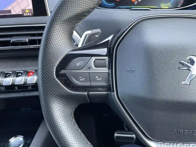 プジョー ３００８ GT ハイブリッド4 宮崎県 2021(令3)年 2.2万km 黒 ４WD/ハーフレザーシート/・D席パワーシート/・D席シートヒーター/アクティブクルーズコントロール/・レーンキープ/純正メモリナビゲーション/・フルセグテレビ /・USB/・Bluetooth/・AppleCarPlay/・置くだけ充電/バックカメラ/社外前後ドライブレコーダー/ETC/純正18アルミホイール/プッシュスタート/LEDヘッドライト/・オートライト/・オートハイビーム