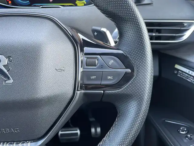 プジョー ３００８ GT ハイブリッド4 宮崎県 2021(令3)年 2.2万km 黒 ４WD/ハーフレザーシート/・D席パワーシート/・D席シートヒーター/アクティブクルーズコントロール/・レーンキープ/純正メモリナビゲーション/・フルセグテレビ /・USB/・Bluetooth/・AppleCarPlay/・置くだけ充電/バックカメラ/社外前後ドライブレコーダー/ETC/純正18アルミホイール/プッシュスタート/LEDヘッドライト/・オートライト/・オートハイビーム