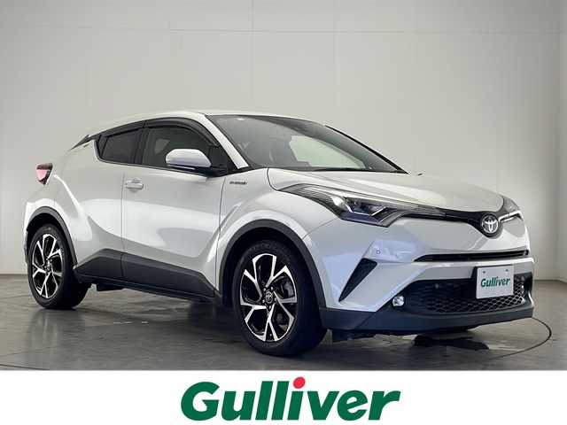 トヨタ Ｃ－ＨＲ G 宮崎県 2018(平30)年 4.3万km ホワイトパールクリスタルシャイン Toyota Safety Sense/〇プリクラシュセーフティ/〇レーンディパーチャーアラート/〇ブラインドスポットモニター/〇リアクロストラフィックアラート/〇レーダークルーズコントロール/〇クリアランスソナー/〇オートマチックハイビーム/純正9インチSDナビ/フルセグTV/CD/DVD/Bluetooth/バックカメラ/ハーフレザーシート/シートヒーター/LEDヘッドライト/純正18インチAW/スマートキー×２/ETC/保証書/取扱説明書/ナビ取扱説明書