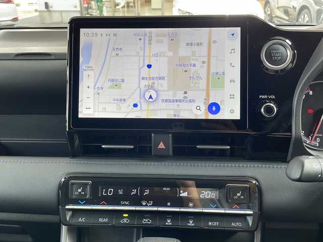 トヨタ ヴォクシー S－Z 京都府 2023(令5)年 1.9万km アティチュードブラックマイカ トヨタチームメイト/（アドバンスドドライブ、アドバンスドパーク）　/１０．５インチ純正ディスプレイオーディオナビ　/フルセグＴＶ　/Bluetooth/CD/DVD再生機能有/USB/Miracast/ＢＳＭ/ウィンカーミラー　/禁煙車　/2列目ウォークスルー/前席シートヒーター/両側パワースライドドア　/バックカメラ　/前後社外ドライブレコーダー/（ZDR 035)/前後コーナーセンサー　/ＥＴＣ２．０　/ＬＥＤヘッドライト　/クルーズコントロール追従有/横滑り防止装置/レーンキープアシスト/盗難防止装置/オートライト/オートマチックハイビーム/フロントフォグランプ/Wサイドエアバッグ/パワーステアリング/パワーウィンドウ/MTモード付/アイドリングストップ/デュアルエアコン/サンシェード