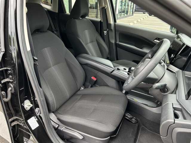 日産 ノート X 愛媛県 2022(令4)年 8.2万km スーパーブラック 登録時走行距離:81119km/メーカーOP純正ナビ/AM/FM//フルセグTV/Bluetooth/全方位カメラ/ビルトインETC2.0/衝突軽減システム/レーンキープアシスト/オートライト/オートハイビーム/エンジンスタートボタン/スマートキー/純正アルミホイール/コーナーセンサー/ワイヤレス充電/チャイルドシート取り付け可能/ハンドル支援/ブラインドスポットモニター