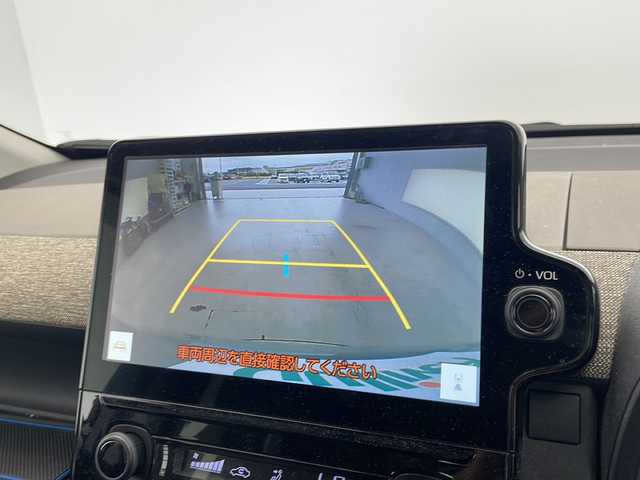 トヨタ シエンタ ハイブリッド Z 愛知県 2023(令5)年 2.7万km アーバンカーキ 衝突軽減システム/純正１０．４型ディスプレイオーディオ（ナビあり）/フリップダウンモニター/両側パワースライドドア/レーダークルーズコントロール/フルセグ/CD/DVD/Bluetooth/バックカメラ/コーナーセンサー/純正アルミホイール/ブラインドスポットモニター/LEDヘッドライト/オートマチックハイビーム/ETC/ステアリングスイッチ/スマートキー/プッシュスタート