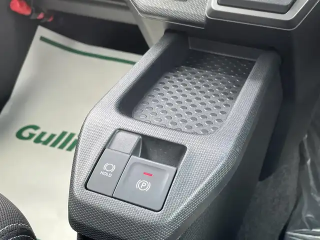 ダイハツ タフト G ターボ クロムベンチャー 佐賀県 2022(令4)年 0.6万km レイクブルーメタリック 純正SDナビゲーション「NMZK-W73D」/・AM/FM/BT/CD/DVD/フルセグ/・バックカメラ/ガラスルーフ/電動パーキングブレーキ/・オートホールド機能/前席シートヒーター/LEDヘッドライト/・オートマチックハイビーム/USB入力端子/純正15インチアルミホイール/純正フロアマット/新車保証書/取扱説明書/スマートアシスト/・衝突警報機能（対車両・対歩行者）/・衝突回避支援ブレーキ機能/・誤発進抑制制御機能（前方・後方）/・ブレーキ制御付き誤発進抑制（前後）/・車線逸脱警報機能/・車線逸脱抑制制御機能/・ふらつき警報/・前方車両発進お知らせ機能/・アダプティブドライビングビーム/・レーンキープコントロール/・コーナーセンサー（前後）/・スタビリティコントロール（VSC）