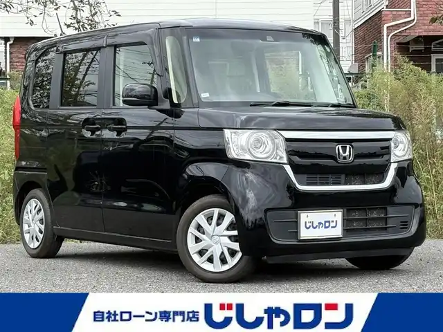 ホンダ Ｎ ＢＯＸ G L ホンダセンシング 埼玉県 2017(平29)年 10.9万km クリスタルブラックパール (株)IDOMが運営する【じしゃロン鳩ヶ谷店】の自社ローン専用車両になりますこちらは現金またはオートローンご利用時の価格です。自社ローンご希望の方は別途その旨お申付け下さい/登録時108192km/左側パワースライドドア/社外SDナビ（Strada CN-RE04D）/　・AM/FM/CD/DVD/MSV(SD)/BT/フルセグTV/バックカメラ/USBポートx2/ビルトインETC/プッシュスタート/スマートキーx2/ホンダセンシング/　・衝突軽減ブレーキ（CMBS）/　・誤発進抑制機能/　・歩行者事故低減ステアリング/　・ACC（アダプティブクルーズコントロール）/　・LKAS（車線維持支援システム）/　・路外逸脱抑制機能/ステアリングリモコン/LEDヘッドライト/　・オートライト/後席ロールサンシェード/ドアバイザー/純正フロアマット