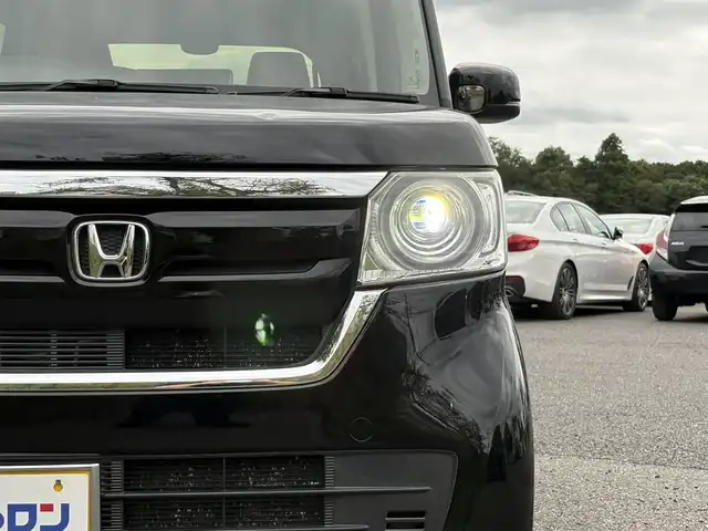 ホンダ Ｎ ＢＯＸ G L ホンダセンシング 埼玉県 2017(平29)年 10.9万km クリスタルブラックパール (株)IDOMが運営する【じしゃロン鳩ヶ谷店】の自社ローン専用車両になりますこちらは現金またはオートローンご利用時の価格です。自社ローンご希望の方は別途その旨お申付け下さい/登録時108192km/左側パワースライドドア/社外SDナビ（Strada CN-RE04D）/　・AM/FM/CD/DVD/MSV(SD)/BT/フルセグTV/バックカメラ/USBポートx2/ビルトインETC/プッシュスタート/スマートキーx2/ホンダセンシング/　・衝突軽減ブレーキ（CMBS）/　・誤発進抑制機能/　・歩行者事故低減ステアリング/　・ACC（アダプティブクルーズコントロール）/　・LKAS（車線維持支援システム）/　・路外逸脱抑制機能/ステアリングリモコン/LEDヘッドライト/　・オートライト/後席ロールサンシェード/ドアバイザー/純正フロアマット