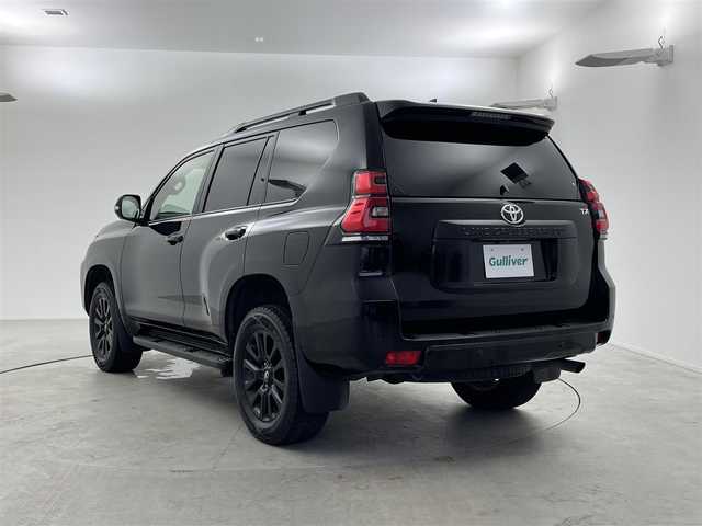 トヨタ ランドクルーザー プラド TX Lパッケージ マットブラED 福井県 2023(令5)年 3.6万km ブラック セーフティセンス/・プリクラッシュセーフティ/・レーンディパーチャーアラート/・ダプティブハイビームシステム/・レーダークルーズコントロール/・オートマチックハイビーム/・ブラインドスポットモニター/サンルーフ/純正メーカーOPナビ/全方位カメラ/LEDオートライト/黒レザーシート/シートヒーター/エアシート/パワーシート/スマートキー/ビルトインETC2.0