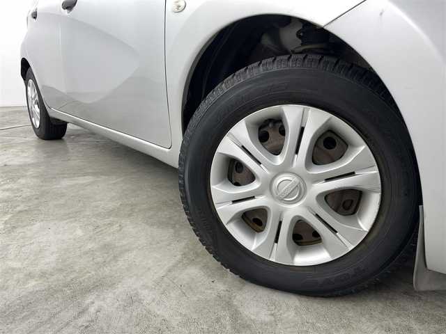日産 ノート S 福島県 2012(平24)年 4.6万km ブリリアントシルバー 純正メモリーナビ/・フルセグTV/CD/SD/USB/AUX/・バックカメラ/・ETC/アイドリングストップ/リモコンキー/電動格納ミラー/ライトレベライザー/ドアバイザー/夏タイヤ積込み（ホイール無）/純正フロアマット