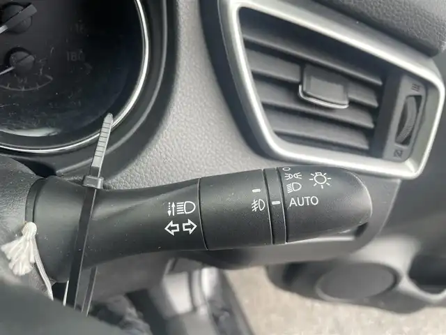 日産 エクストレイル 20X エマージェンシーブレーキ 島根県 2015(平27)年 15.6万km ダイヤモンドブラック ワンオーナー　/純正８型SDナビ　/フルセグTV　/DVD再生　/Bluetooth接続　/バックカメラ　/ビルトインETC　/アイドリングストップ/衝突軽減ブレーキ　/前後コーナーセンサー　/前席シートヒーター　/スマートキー　/純正LEDヘッドライト　/純正１７インチアルミホイール/純正フロアマット/保証書・取扱説明書（本体＋ナビ）