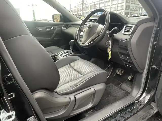 日産 エクストレイル 20X エマージェンシーブレーキ 島根県 2015(平27)年 15.6万km ダイヤモンドブラック ワンオーナー　/純正８型SDナビ　/フルセグTV　/DVD再生　/Bluetooth接続　/バックカメラ　/ビルトインETC　/アイドリングストップ/衝突軽減ブレーキ　/前後コーナーセンサー　/前席シートヒーター　/スマートキー　/純正LEDヘッドライト　/純正１７インチアルミホイール/純正フロアマット/保証書・取扱説明書（本体＋ナビ）