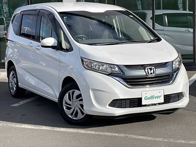ホンダ フリード G ホンダセンシング 道東・釧路十勝 2018(平30)年 7.2万km ホワイトオーキッドパール ・４WD/・社外SDメモリナビ/（CD・DVD・BT・フルセグ・SD・ipod）/・バックカメラ/・両側パワースライドドア/・横滑り防止装置/・ワイパーデアイサー/・ホンダセンシング/・ビルトインETC/・レーダークルーズコントロール/・スマートキー/・プッシュスタート/・ステアリングスイッチ/・前席シートヒーター/・純正フロアマット/・ドアバイザー