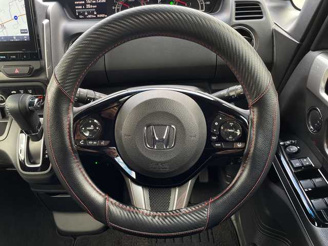 ホンダ Ｎ ＢＯＸ カスタム L スタイル+ブラック 山口県 2024(令6)年 1.3万km プラチナホワイトパール ワンオーナー/純正9インチナビ/DVD/CD/SD/MSV/BT/フルセグTV/バックカメラ/両側パワースライドドア/純正LEDヘッドライト/純正フォグランプ/オートライト/ヘッドライトレベライザー/純正14インチアルミホイール/革巻きステアリング/ステアリングスイッチ/クルーズコントロール/前席シートヒーター/衝突被害軽減ブレーキ/LKA/横滑り防止/コーナーセンサー/オートパーキングホールド/スマートキー×２/ドラレコ/純正ゴムフロアマット/ETC/電動格納ウインカードアミラー