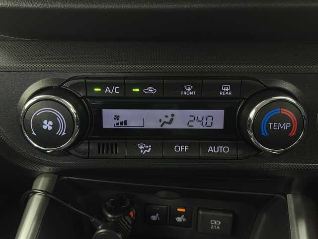 ダイハツ ロッキー G 栃木県 2020(令2)年 4.7万km レーザーブルークリスタルシャイン スマートアシスト/・衝突軽減ブレーキ/・レーンキープアシスト/・先行車発進お知らせ機能/・標識認識機能/・アダブティブクルーズコントロール/・前後踏み間違い防止システム/・オートハイビーム/社外ナビ/　フルセグ/ＢＴ/ＵＳＢ/FM/AM/バックカメラ/オートLEDヘッドライト/シーケンシャルウィンカー　/フォグランプ/前後ドライブレコーダー/ＥＴＣ/前席シートヒーター/前後クリアランスソナー/アイドリングストップ/ステアリングスイッチ/純正17インチAW/スマートキー/プッシュスタート/スペアキー1本/取扱説明書