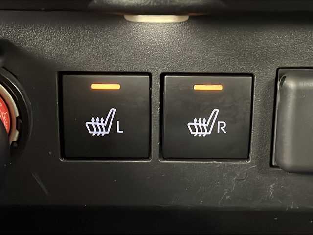 ダイハツ ロッキー G 栃木県 2020(令2)年 4.7万km レーザーブルークリスタルシャイン スマートアシスト/・衝突軽減ブレーキ/・レーンキープアシスト/・先行車発進お知らせ機能/・標識認識機能/・アダブティブクルーズコントロール/・前後踏み間違い防止システム/・オートハイビーム/社外ナビ/　フルセグ/ＢＴ/ＵＳＢ/FM/AM/バックカメラ/オートLEDヘッドライト/シーケンシャルウィンカー　/フォグランプ/前後ドライブレコーダー/ＥＴＣ/前席シートヒーター/前後クリアランスソナー/アイドリングストップ/ステアリングスイッチ/純正17インチAW/スマートキー/プッシュスタート/スペアキー1本/取扱説明書