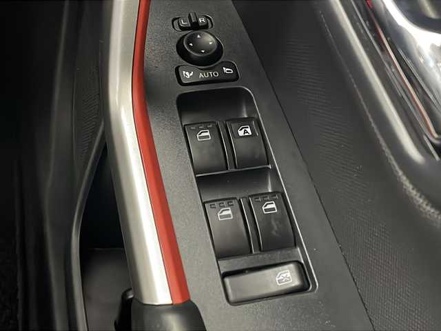 ダイハツ ロッキー G 栃木県 2020(令2)年 4.7万km レーザーブルークリスタルシャイン スマートアシスト/・衝突軽減ブレーキ/・レーンキープアシスト/・先行車発進お知らせ機能/・標識認識機能/・アダブティブクルーズコントロール/・前後踏み間違い防止システム/・オートハイビーム/社外ナビ/　フルセグ/ＢＴ/ＵＳＢ/FM/AM/バックカメラ/オートLEDヘッドライト/シーケンシャルウィンカー　/フォグランプ/前後ドライブレコーダー/ＥＴＣ/前席シートヒーター/前後クリアランスソナー/アイドリングストップ/ステアリングスイッチ/純正17インチAW/スマートキー/プッシュスタート/スペアキー1本/取扱説明書