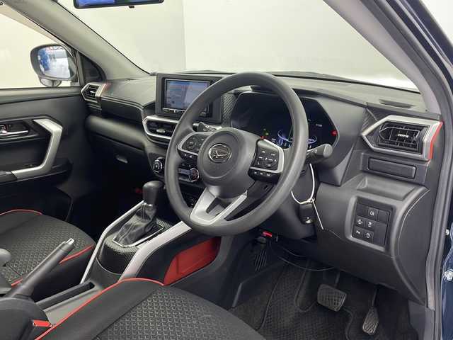 ダイハツ ロッキー G 栃木県 2020(令2)年 4.7万km レーザーブルークリスタルシャイン スマートアシスト/・衝突軽減ブレーキ/・レーンキープアシスト/・先行車発進お知らせ機能/・標識認識機能/・アダブティブクルーズコントロール/・前後踏み間違い防止システム/・オートハイビーム/社外ナビ/　フルセグ/ＢＴ/ＵＳＢ/FM/AM/バックカメラ/オートLEDヘッドライト/シーケンシャルウィンカー　/フォグランプ/前後ドライブレコーダー/ＥＴＣ/前席シートヒーター/前後クリアランスソナー/アイドリングストップ/ステアリングスイッチ/純正17インチAW/スマートキー/プッシュスタート/スペアキー1本/取扱説明書