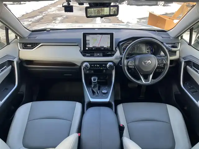 トヨタ ＲＡＶ４ ハイブリッドG 道南・函館 2020(令2)年 5.8万km ホワイトパールクリスタルシャイン /社外メモリナビ//フルセグTV//バックカメラ//ドライブレコーダー//ETC//デジタルインナーミラー//パワーバックドア//置くだけ充電//運転席パワーシート//前席シートヒーター//プリクラッシュセーフティ//レーダークルーズコントロール//レーンディパーチャーアラート//ブラインドスポットモニター//オートマチックハイビーム//クリアランスソナー//LEDヘッドライト//オートライト//スマートキー//エンジンプッシュスタート