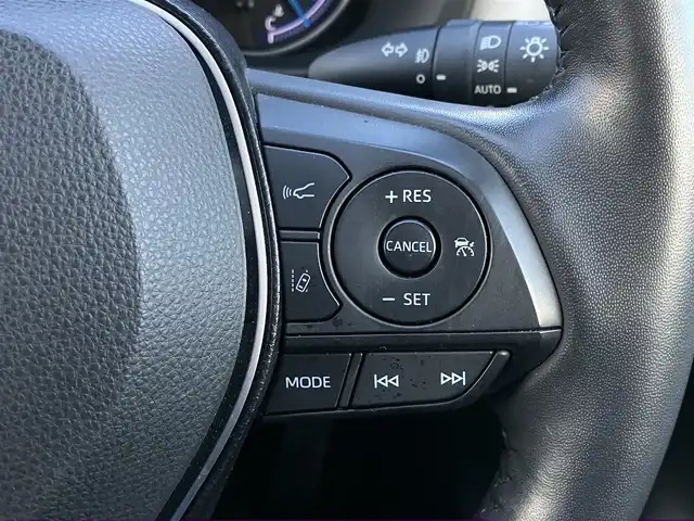 トヨタ ＲＡＶ４ ハイブリッドG 道南・函館 2020(令2)年 5.8万km ホワイトパールクリスタルシャイン /社外メモリナビ//フルセグTV//バックカメラ//ドライブレコーダー//ETC//デジタルインナーミラー//パワーバックドア//置くだけ充電//運転席パワーシート//前席シートヒーター//プリクラッシュセーフティ//レーダークルーズコントロール//レーンディパーチャーアラート//ブラインドスポットモニター//オートマチックハイビーム//クリアランスソナー//LEDヘッドライト//オートライト//スマートキー//エンジンプッシュスタート