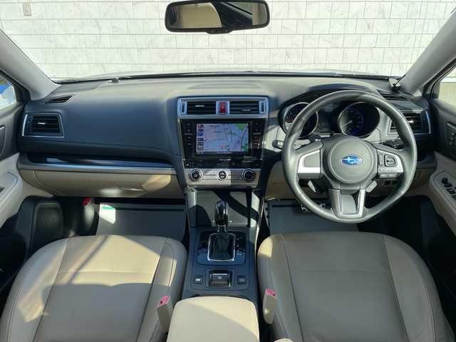 スバル アウトバック リミテッド 山形県 2017(平29)年 8.4万km ラピスブルーP アイサイトver3/・プリクラッシュブレーキ（自動ブレーキ）	/・レーンキープアシスト	/・全車速追従機能付クルーズコントロール	/・AT誤発進抑制制御/・後退時ブレーキアシスト	/・ツーリングアシスト/４WD/純正ナビ（CD/DVD/Bluetooth）/フルセグテレビ/電動パーキングブレーキ/ダウンヒルアシストコントロール/パワーシート（D＋N席）/全席シートヒーター/ハンドルヒーター/レザーシート/ビルトインETC/バックカメラ/電動リアゲート/エンジンスターター/スマートキー/スペアキー/プッシュスタート/フォグランプ