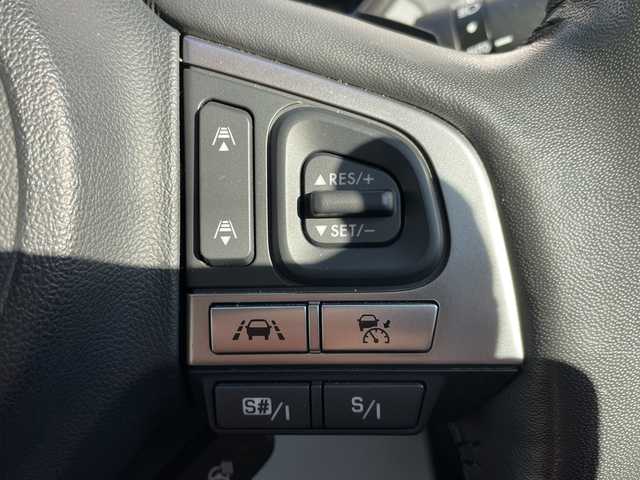 スバル アウトバック リミテッド 山形県 2017(平29)年 8.4万km ラピスブルーP アイサイトver3/・プリクラッシュブレーキ（自動ブレーキ）	/・レーンキープアシスト	/・全車速追従機能付クルーズコントロール	/・AT誤発進抑制制御/・後退時ブレーキアシスト	/・ツーリングアシスト/４WD/純正ナビ（CD/DVD/Bluetooth）/フルセグテレビ/電動パーキングブレーキ/ダウンヒルアシストコントロール/パワーシート（D＋N席）/全席シートヒーター/ハンドルヒーター/レザーシート/ビルトインETC/バックカメラ/電動リアゲート/エンジンスターター/スマートキー/スペアキー/プッシュスタート/フォグランプ