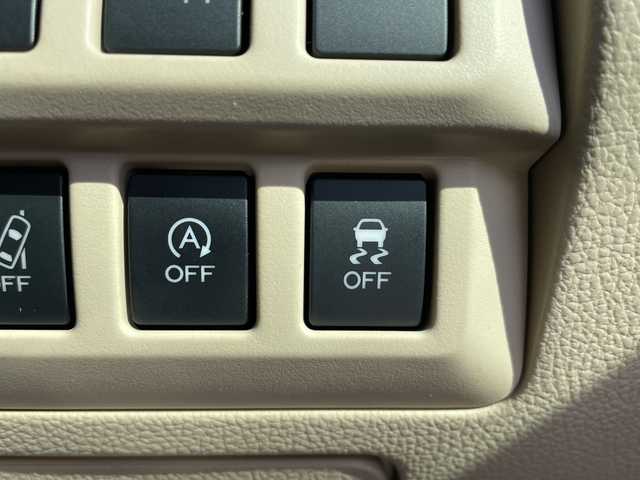 スバル アウトバック リミテッド 山形県 2017(平29)年 8.4万km ラピスブルーP アイサイトver3/・プリクラッシュブレーキ（自動ブレーキ）	/・レーンキープアシスト	/・全車速追従機能付クルーズコントロール	/・AT誤発進抑制制御/・後退時ブレーキアシスト	/・ツーリングアシスト/４WD/純正ナビ（CD/DVD/Bluetooth）/フルセグテレビ/電動パーキングブレーキ/ダウンヒルアシストコントロール/パワーシート（D＋N席）/全席シートヒーター/ハンドルヒーター/レザーシート/ビルトインETC/バックカメラ/電動リアゲート/エンジンスターター/スマートキー/スペアキー/プッシュスタート/フォグランプ