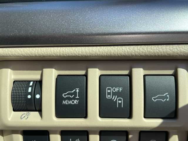 スバル アウトバック リミテッド 山形県 2017(平29)年 8.4万km ラピスブルーP アイサイトver3/・プリクラッシュブレーキ（自動ブレーキ）	/・レーンキープアシスト	/・全車速追従機能付クルーズコントロール	/・AT誤発進抑制制御/・後退時ブレーキアシスト	/・ツーリングアシスト/４WD/純正ナビ（CD/DVD/Bluetooth）/フルセグテレビ/電動パーキングブレーキ/ダウンヒルアシストコントロール/パワーシート（D＋N席）/全席シートヒーター/ハンドルヒーター/レザーシート/ビルトインETC/バックカメラ/電動リアゲート/エンジンスターター/スマートキー/スペアキー/プッシュスタート/フォグランプ