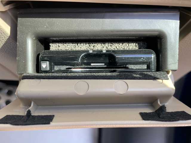 スバル アウトバック リミテッド 山形県 2017(平29)年 8.4万km ラピスブルーP アイサイトver3/・プリクラッシュブレーキ（自動ブレーキ）	/・レーンキープアシスト	/・全車速追従機能付クルーズコントロール	/・AT誤発進抑制制御/・後退時ブレーキアシスト	/・ツーリングアシスト/４WD/純正ナビ（CD/DVD/Bluetooth）/フルセグテレビ/電動パーキングブレーキ/ダウンヒルアシストコントロール/パワーシート（D＋N席）/全席シートヒーター/ハンドルヒーター/レザーシート/ビルトインETC/バックカメラ/電動リアゲート/エンジンスターター/スマートキー/スペアキー/プッシュスタート/フォグランプ