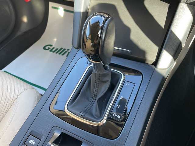 スバル アウトバック リミテッド 山形県 2017(平29)年 8.4万km ラピスブルーP アイサイトver3/・プリクラッシュブレーキ（自動ブレーキ）	/・レーンキープアシスト	/・全車速追従機能付クルーズコントロール	/・AT誤発進抑制制御/・後退時ブレーキアシスト	/・ツーリングアシスト/４WD/純正ナビ（CD/DVD/Bluetooth）/フルセグテレビ/電動パーキングブレーキ/ダウンヒルアシストコントロール/パワーシート（D＋N席）/全席シートヒーター/ハンドルヒーター/レザーシート/ビルトインETC/バックカメラ/電動リアゲート/エンジンスターター/スマートキー/スペアキー/プッシュスタート/フォグランプ