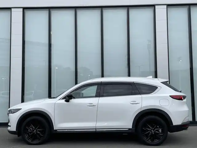 マツダ ＣＸ－８ XD ブラックトーンエディション 大阪府 2021(令3)年 1万km スノーフレイクホワイトパールマイカ i-ACTIVSENSE/・スマート・シティ・ブレーキーサポート/・マツダ・レーダークルーズコントロール/・ブラインドスポットモニタリング/・レーンキープアシスト・システム/・アラウンドビューモニター/・パーキングセンサー/純正ナビ/・Bluetooth/フルセグTV/USB/ラジオ/主要装備/・パドルシフト/・HUD/・オートホールド/・トラクションコントロール/・アイドリングストップ/・パワーバックドア/・ステアリングヒーター/・ステアリングリモコン/・ハーフレザーシート/・シートヒーター/・DNパワーシート/・ウォークスルー/・ワイヤレス充電/・ドライブレコーダー/・ETC